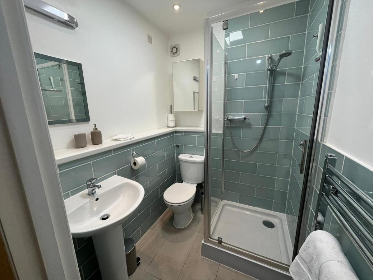 London Modern Flat Near Transports Apartment Bagian luar foto