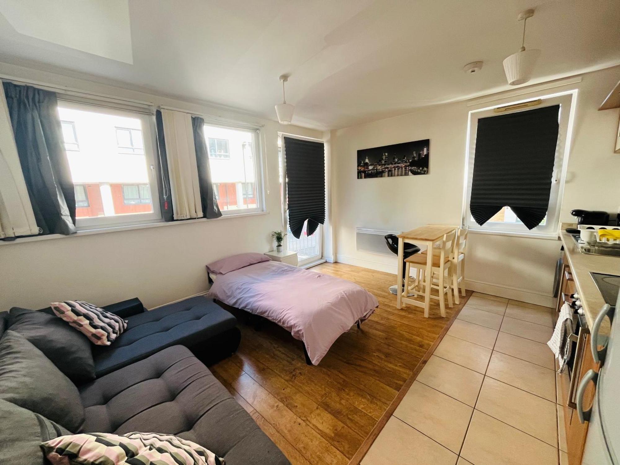 London Modern Flat Near Transports Apartment Bagian luar foto